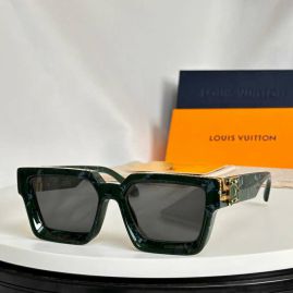 Picture of LV Sunglasses _SKUfw56809670fw